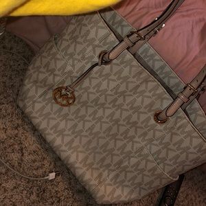 Michael Kors purse